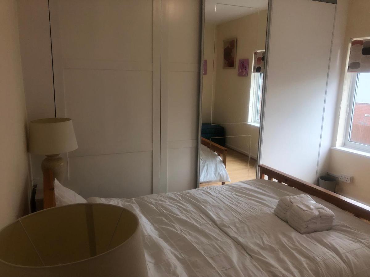 Eejs Beautiful 2 Bed Home Northfield Екстериор снимка